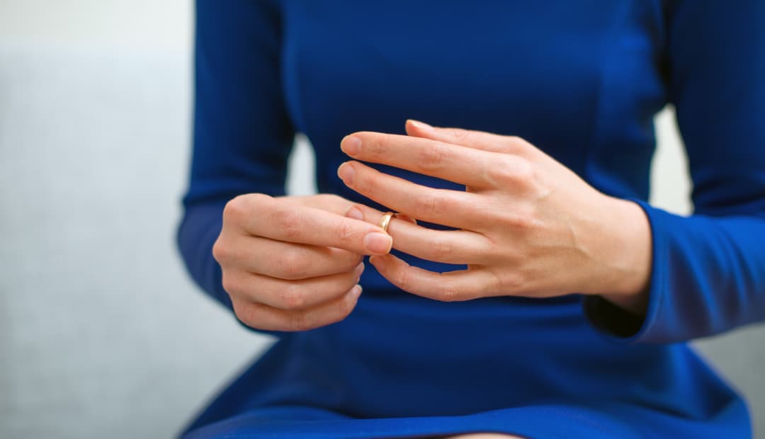 DE GOEDEN JURISTEN - scheiden of blijven? DE GOEDEN JURISTEN - scheiden of blijven?